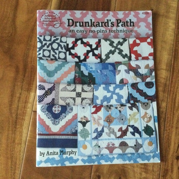 ✔️ Drunkards Path Quilt Pattern Book - Picture 1 of 3